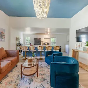 Holiday home The Boho Disco, Louisville